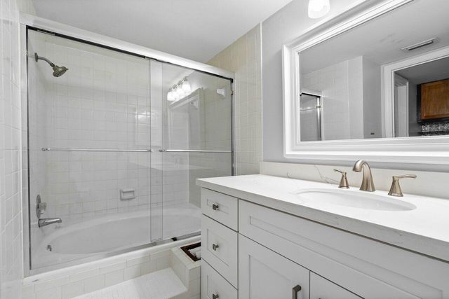 401 Clubhouse Circle 401a, Jupiter, FL 33477