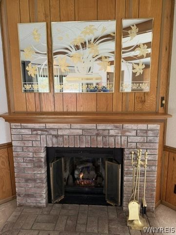 13 Lorraine Place, West Seneca, NY 14224