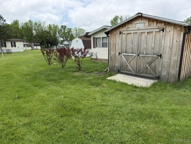 13 Lorraine Place, West Seneca, NY 14224