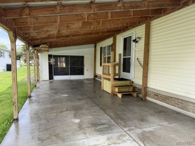 13 Lorraine Place, West Seneca, NY 14224