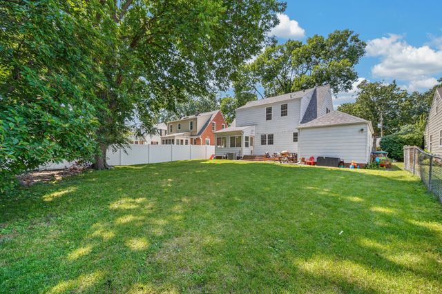 2803 47th Street, Des Moines, IA 50310