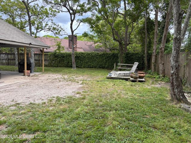 12317 Locke Place, Ocean Springs, MS 39564