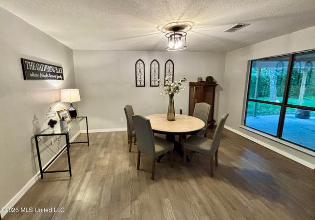 12317 Locke Place, Ocean Springs, MS 39564