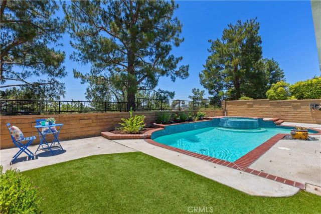 28102 Virginia, Mission Viejo, CA 92692