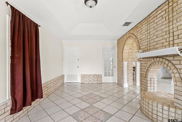 1501 Austin Dr., Tyler, TX 75701