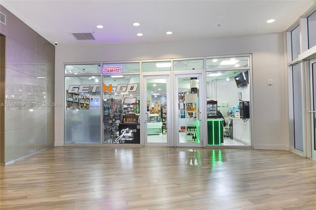1750 N Bayshore Drive 3310, Miami, FL 33132