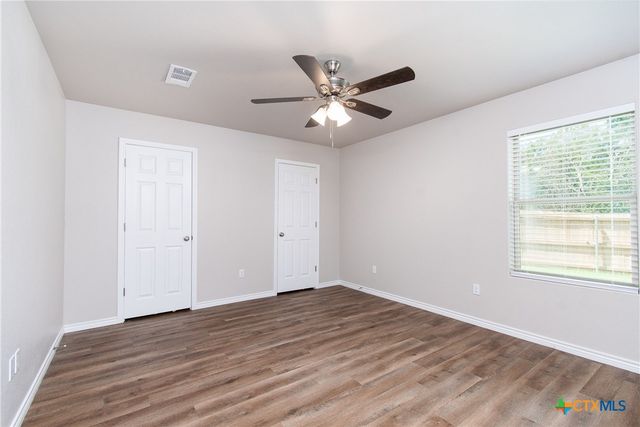 2361 S Wall Street A, Belton, TX 76513