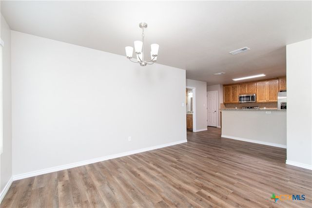 2361 S Wall Street A, Belton, TX 76513
