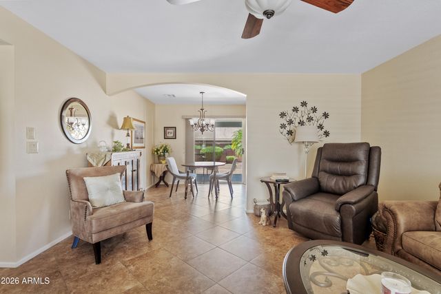 7713 E Navarro Avenue, Mesa, AZ 85209