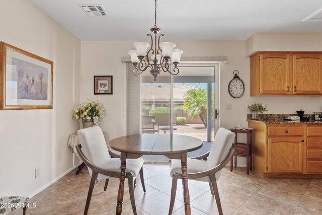 7713 E Navarro Avenue, Mesa, AZ 85209