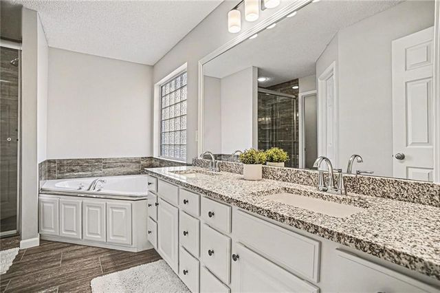 3630 N 112th Street, Kansas City, KS 66109