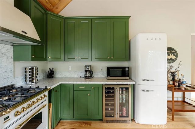27363 Elmwood Drive, Lake Arrowhead, CA 92352