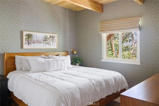 27363 Elmwood Drive, Lake Arrowhead, CA 92352