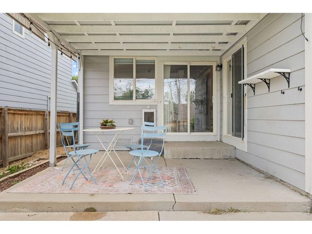9712 Queenscliffe Dr, Highlands Ranch, CO 80130