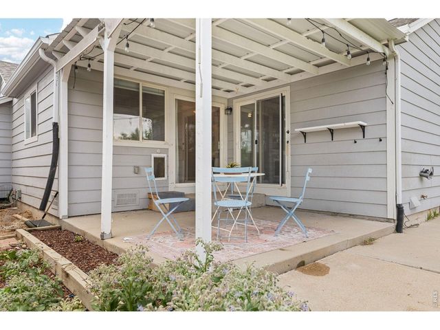 9712 Queenscliffe Dr, Highlands Ranch, CO 80130