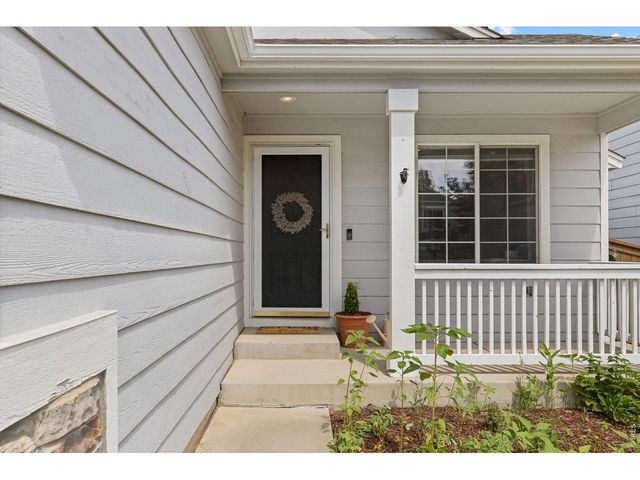9712 Queenscliffe Dr, Highlands Ranch, CO 80130