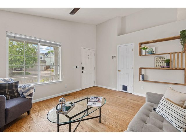9712 Queenscliffe Dr, Highlands Ranch, CO 80130