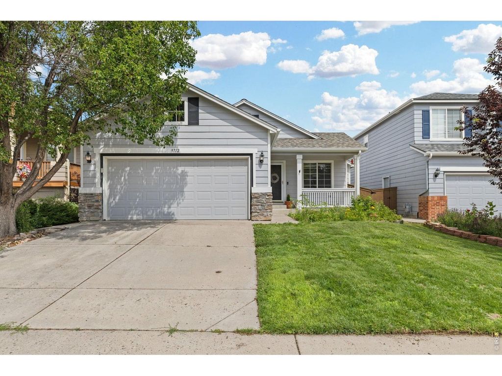 9712 Queenscliffe Dr, Highlands Ranch, CO 80130