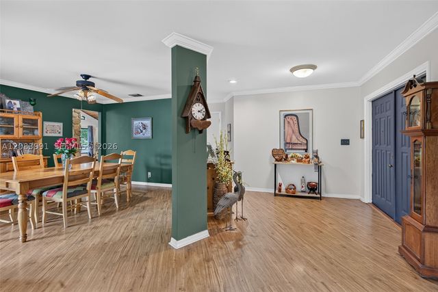 9880 SW 1st St, Plantation, FL 33324