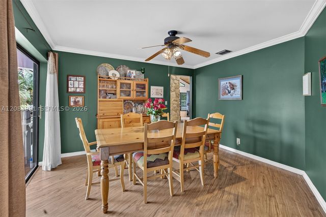 9880 SW 1st St, Plantation, FL 33324