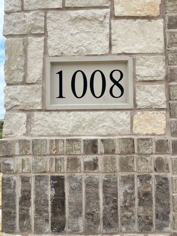 1008 Elmstead Drive, Fort Worth, TX 76108