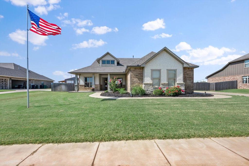 12725 SW 26th Street, Yukon, OK 73099