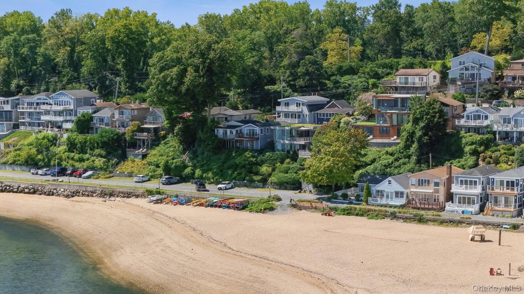 75-25 West Shore Road Main St, Port Washington, NY 11050 — exterior