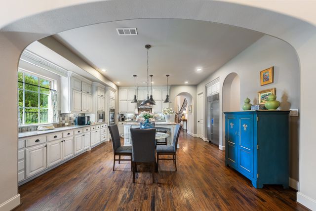 640 Clearwater Drive, Irving, TX 75039