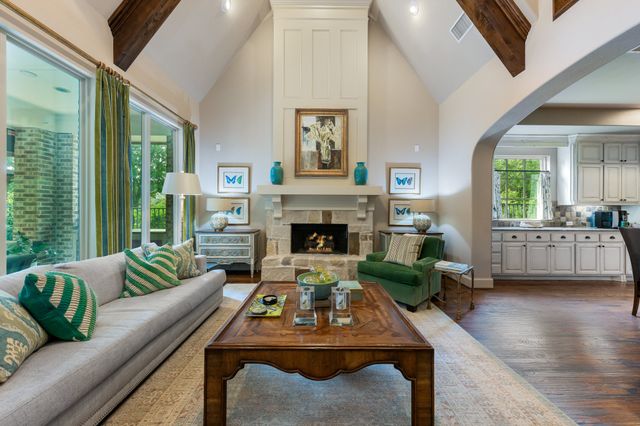 640 Clearwater Drive, Irving, TX 75039