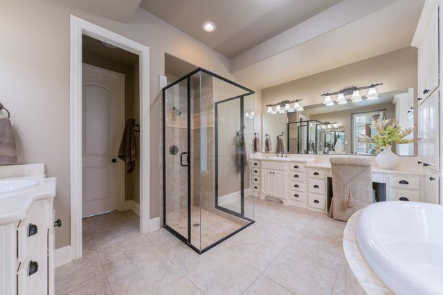 640 Clearwater Drive, Irving, TX 75039