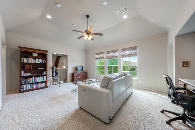 640 Clearwater Drive, Irving, TX 75039