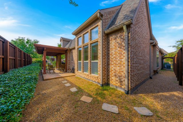 640 Clearwater Drive, Irving, TX 75039