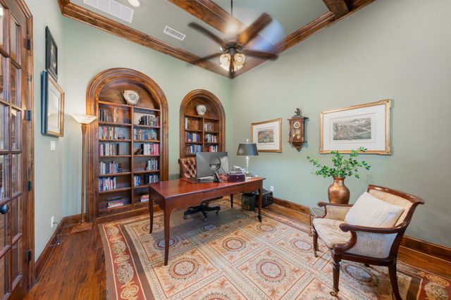 640 Clearwater Drive, Irving, TX 75039