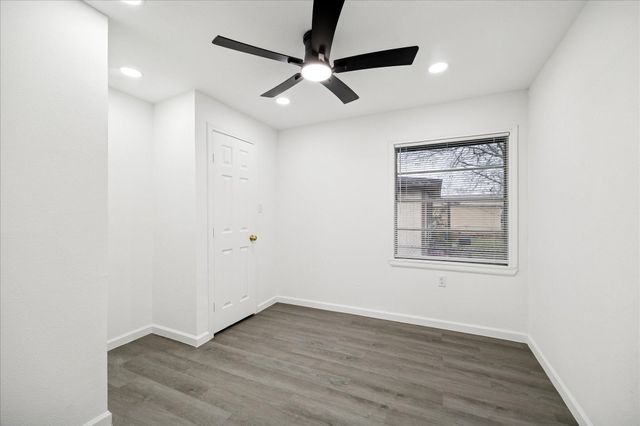 1500 Harvard Street, Baytown, TX 77520