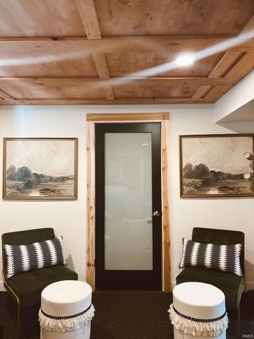 706 Rose Drive, Newburgh, IN 47630