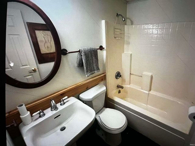 706 Rose Drive, Newburgh, IN 47630