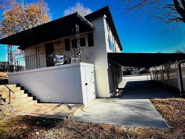 706 Rose Drive, Newburgh, IN 47630