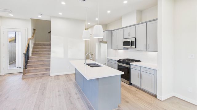 3913 Willowbend Point, Houston, TX 77025