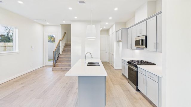 3913 Willowbend Point, Houston, TX 77025