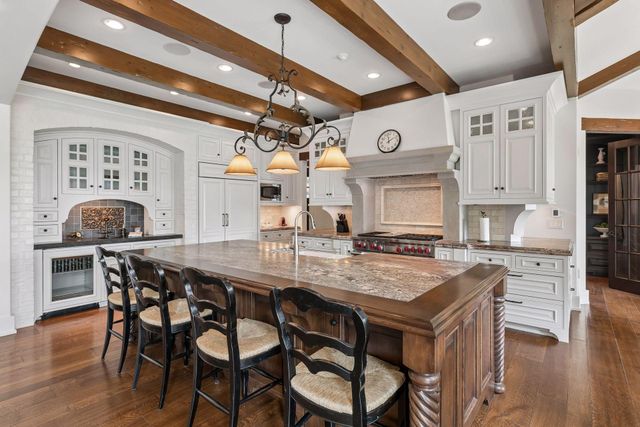 465 Spring Hill Road, Wayzata, MN 55391