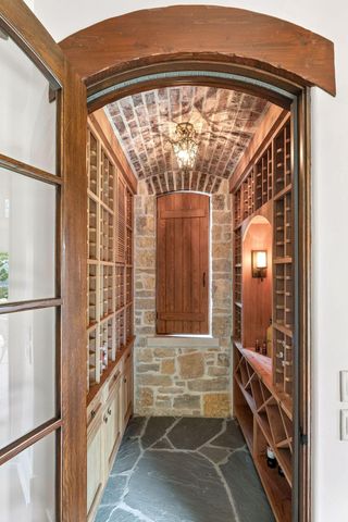 465 Spring Hill Road, Wayzata, MN 55391