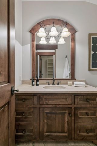 465 Spring Hill Road, Wayzata, MN 55391