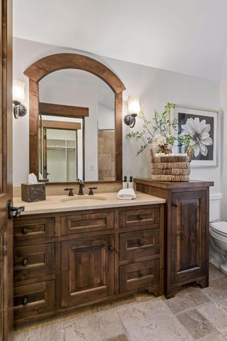 465 Spring Hill Road, Wayzata, MN 55391