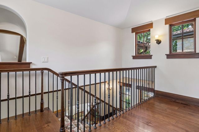 465 Spring Hill Road, Wayzata, MN 55391