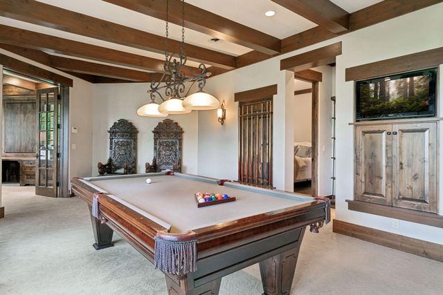 465 Spring Hill Road, Wayzata, MN 55391