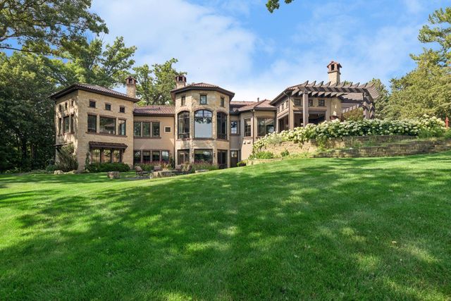 465 Spring Hill Road, Wayzata, MN 55391