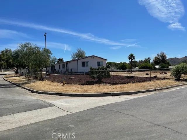 31051 Oak Valley, Homeland, CA 92548