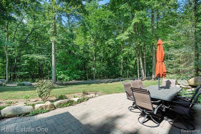2691 Fox Cove, Addison Township, MI 48370