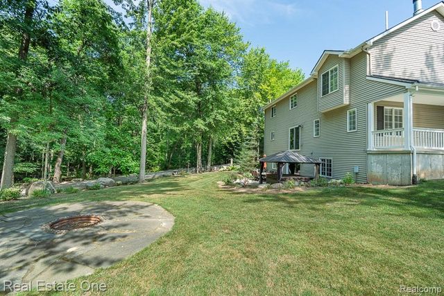 2691 Fox Cove, Addison Township, MI 48370
