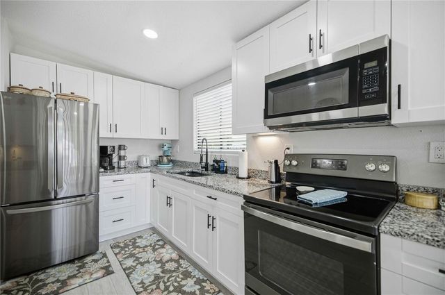 8385 N SHADY FORK WAY, Dunnellon, FL 34433